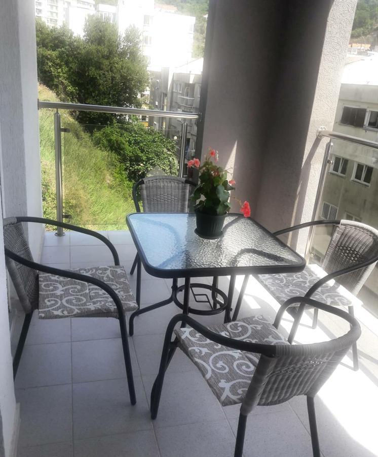 Topla Herceg Novi Bagian luar foto